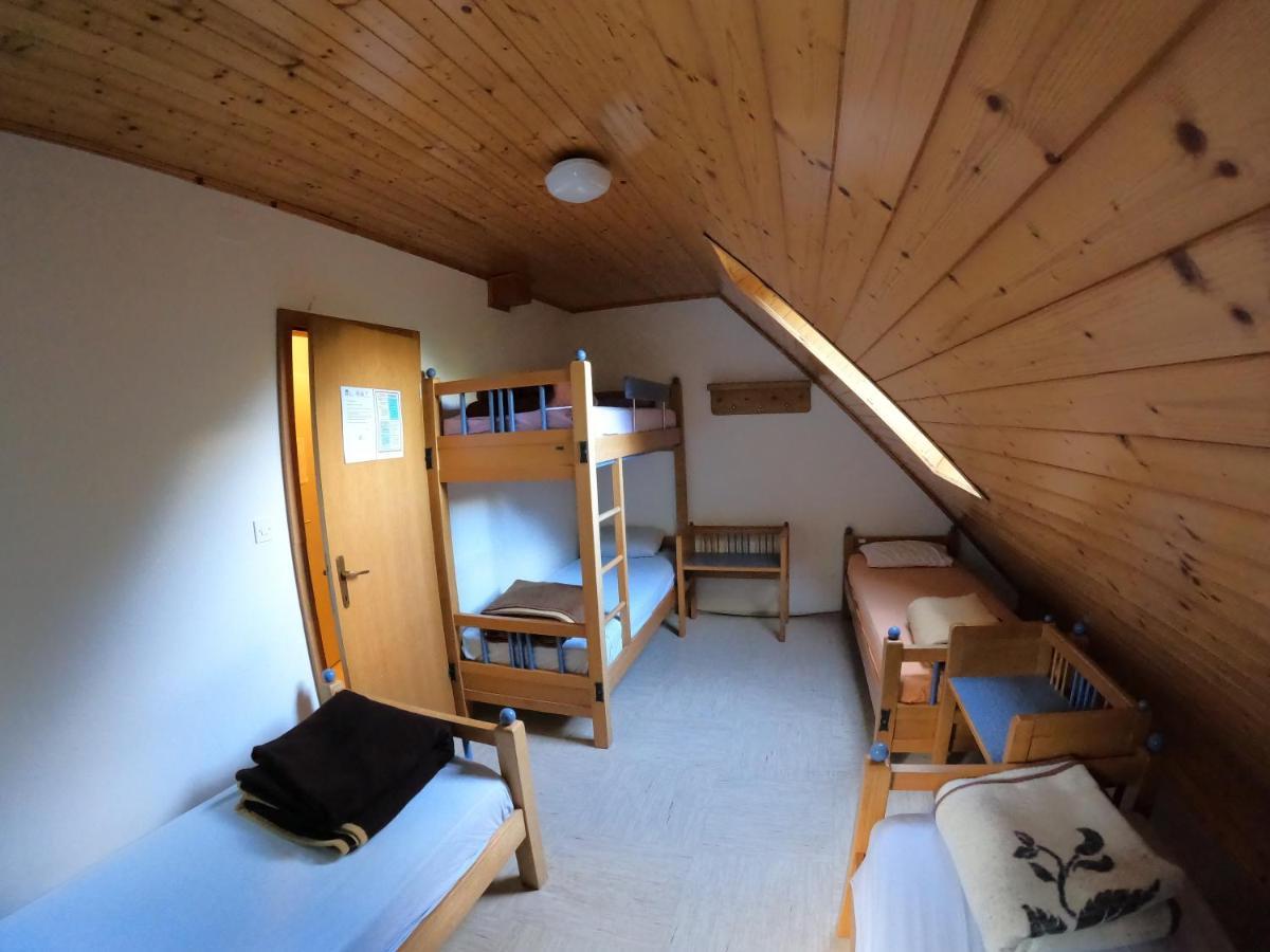Pus Bavsica Hostel Log pod Mangartom Εξωτερικό φωτογραφία
